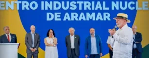 Lula defende ur�nio pac�fico e promete acelerar submarino nuclear