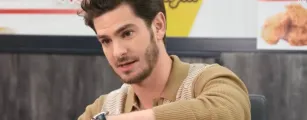 Estrela de Spider-Man Andrew Garfield entra para o mundo da m�sica com banda de covers de musicais cl�ssicos