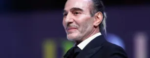 John Galliano n�o ser� mais homenageado pelo Met Gala; entenda