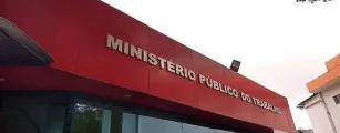 Gari morre ap�s cair de caminh�o de lixo em Itoror� e MPT abre investiga��o