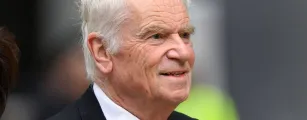 Morte de Lord Jeffrey Archer: escritor brit�nico famoso morre aos 86 ap�s lutar contra c�ncer