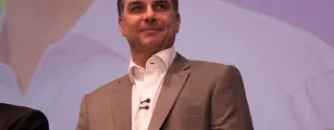 Fl�vio Bolsonaro afirma que Bolsa Fam�lia deve ser prioridade e defende fim da reelei��o para presidentes