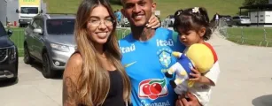 Ex de Wesley Fran�a explode: 'Me traiu com v�rias' e revela fotos do jogador