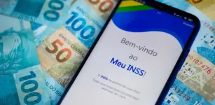 Milh�es de brasileiros processam o INSS ap�s recusa de benef�cios, totalizando 4,5 milh�es de a��es