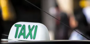 Pol�cia desmascara esquema de bandidos que cobrava at� R$ 900 por corrida de t�xi curta no Rio