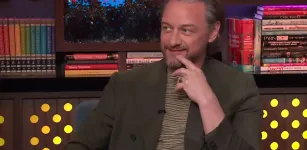 Ator James McAvoy revela que foi humilhado por colega de 'Irm�os de Guerra' no primeiro dia de trabalho