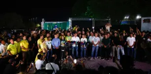 Fl�vio Bolsonaro afirma que fiscais do PL foram afastados do TSE e � desmentido por tribunal