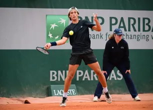 Leonardo Storck � superado por favorito Guto Miguel na semi Roland Garros e encerra campanha hist�rica