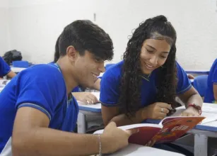 Rede estadual passa a contar com 252 escolas c�vico-militares em Mato Grosso