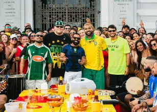 Menos � Mais e Pablo juntos em �Saudade Inconveniente�