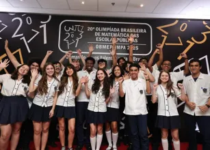 Obmep premia 682 estudantes com medalhas de ouro em cerim�nia
