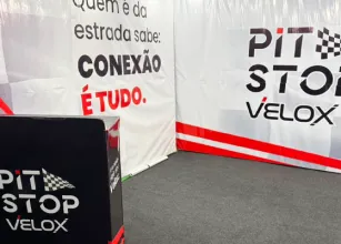 Velox confirma quinto ano consecutivo no Encontro dos Guincheiros e refor�a relacionamento com os profissionais do setor