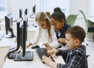 Veja 4 compet�ncias desenvolvidas por meio da disciplina Mundo Computacional