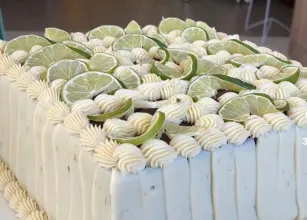 Viraliza��o dos bolos quadrados inspira novo projeto de confeiteira do ABC