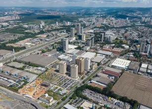 O futuro das cidades n�o est� apenas em construir, mas em transformar o que j� existe