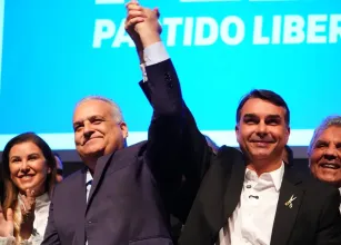 Fl�vio Bolsonaro escolhe deputado de Alagoas como vice na corrida presidencial de 2026