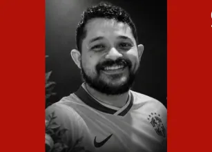Farmac�utico morre ap�s carro cair em lagoa em Mato Grosso