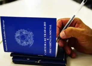 Fim da escala 6x1: Governo quer cortar 2 horas de trabalho j� em 2026