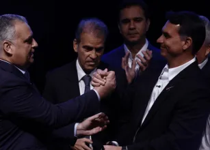Gaspar promete lealdade como vice de Fl�vio Bolsonaro