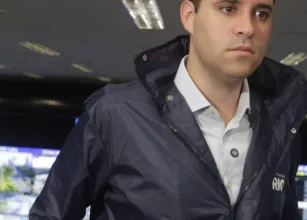 Alerta de ventos fortes! Prefeito do Rio orienta popula��o a evitar �reas abertas