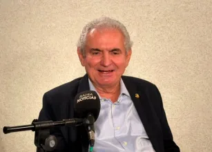 Angelo Coronel prev� virada na Bahia e diz que troca de partido � p�gina virada