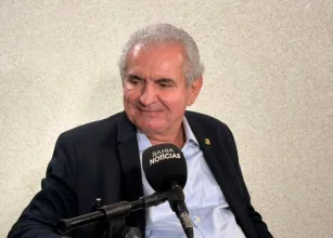 Angelo Coronel nega ser bolsonarista e diz que a Bahia � seu partido