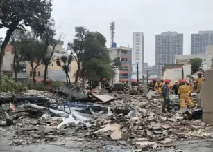 Desabamento de pr�dio na zona leste de S�o Paulo causa duas mortes