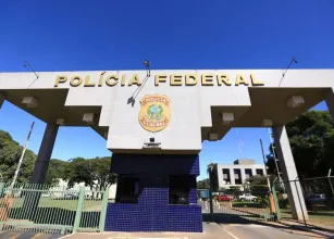 Pol�cia Federal confirma que envia c�pias id�nticas do celular de Vorcaro ao STF