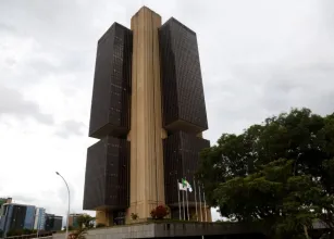 Selic deve cair para 13,75%: Copom come�a reuni�o hoje