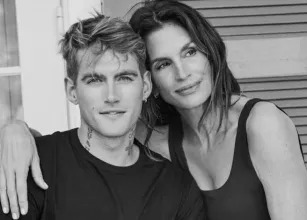 Morre Presley Gerber, filho de Cindy Crawford, aos 27 anos em cl�nica de reabilita��o