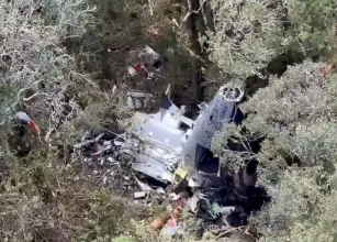 Bombeiros acham destru�do o helic�ptero do cantor Rick e confirma 5 mortes