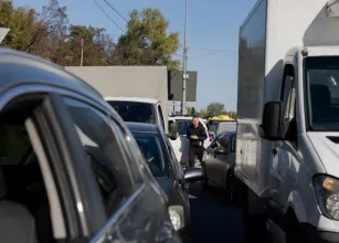 Kiev paralisada: ataques russos a pontes geram caos e travam tr�nsito na capital ucraniana