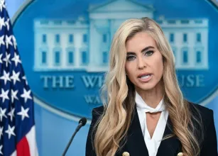 Trump demite nova porta-voz da Casa Branca ap�s apenas uma semana por esc�ndalo