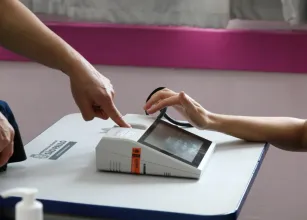 Mais de 4 mil eleitores com local de vota��o trocado no 2� turno: veja como conferir o novo endere�o