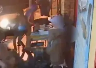 Rivais trocam tiros em churrasqueira fora de balada no Reino Unido e passam 18 anos na pris�o