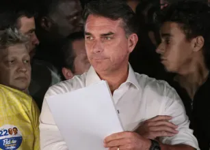 Extens�o do hor�rio de vota��o influenciou apenas 5 mil votos nas elei��es, diz an�lise t�cnica
