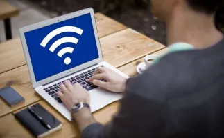 Por que muitos aparelhos conectados deixam o Wi-Fi mais lento?