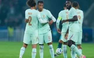 Sele��o da Fran�a vale 60 vezes mais que a do Iraque