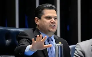 Alcolumbre nega ter recebido 30 milh�es de d�lares de ex-banqueiro