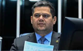 PT amea�a Alcolumbre se ele n�o votar a jornada 6x1; senador responde