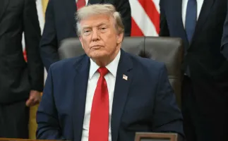 Trump amea�a destruir pontes e usinas no Ir� a cada ataque no Estreito de Ormuz