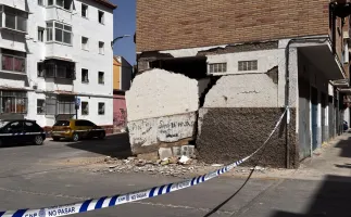 Novos tremores atingem Granada e deixam tr�s feridos