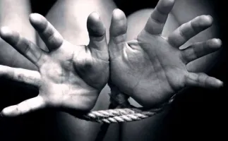 Vinte e tr�s brasileiros presos em Madagascar pedem ajuda para voltar ao Brasil alegando tr�fico humano