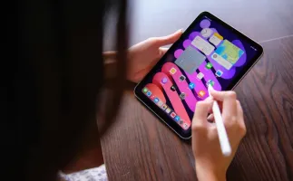 Apple confirma novo iPad mini com tela OLED por acidente em site oficial