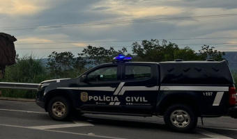 Polcia Civil prende mulher por uso de documento falso em Santo Antnio de Leverger