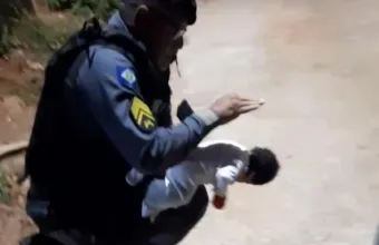 PM salva vida de rec�m-nascida que se engasgou durante amamenta��o; 2� caso em menos de uma semana