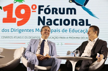 Governador e ministro Camilo Santana participam de reunião com secretários estaduais de Educação