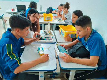 Robtica educacional impulsiona aprendizagem nas escolas da Rede Estadual de Ensino