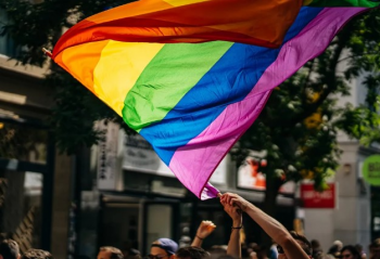 Dia do Orgulho LGBTQIA+  celebrado no dia 28 de junho  Foto: Raphael Renter/Unsplash