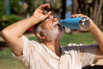 Calor extremo exige reforo na hidratao para evitar riscos  sade